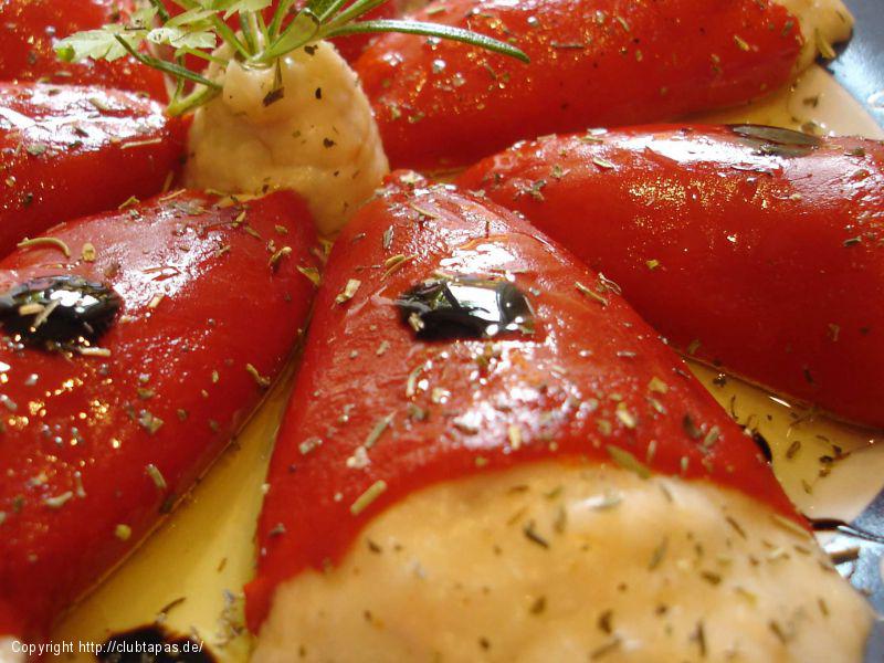 Paprika mit Serrano und Manchego