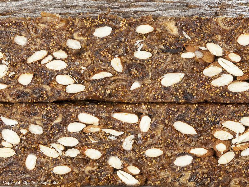 Feigenbrot mit Mandeln